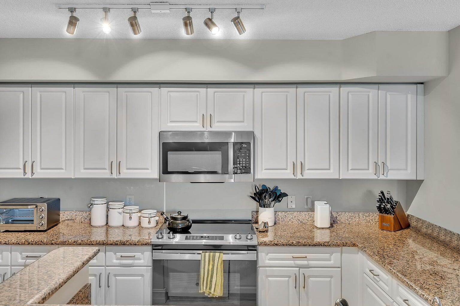 3606 S Ocean Boulevard 205 photo 2