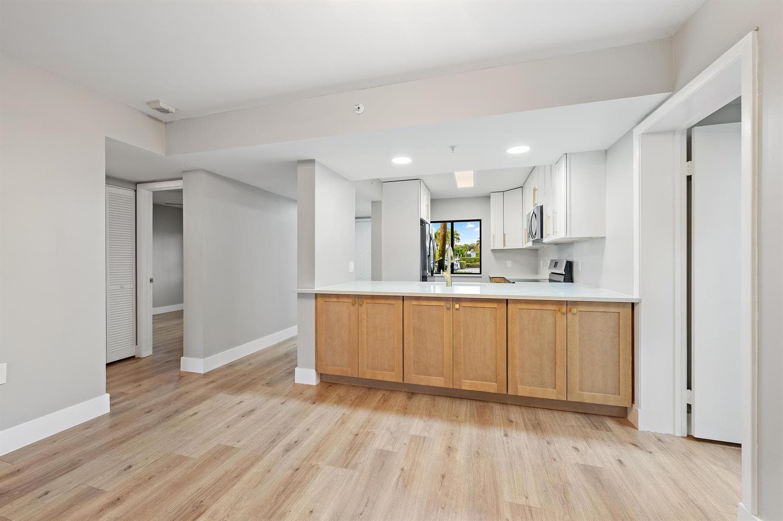 1601 Marina Isle Way 106 photo 4