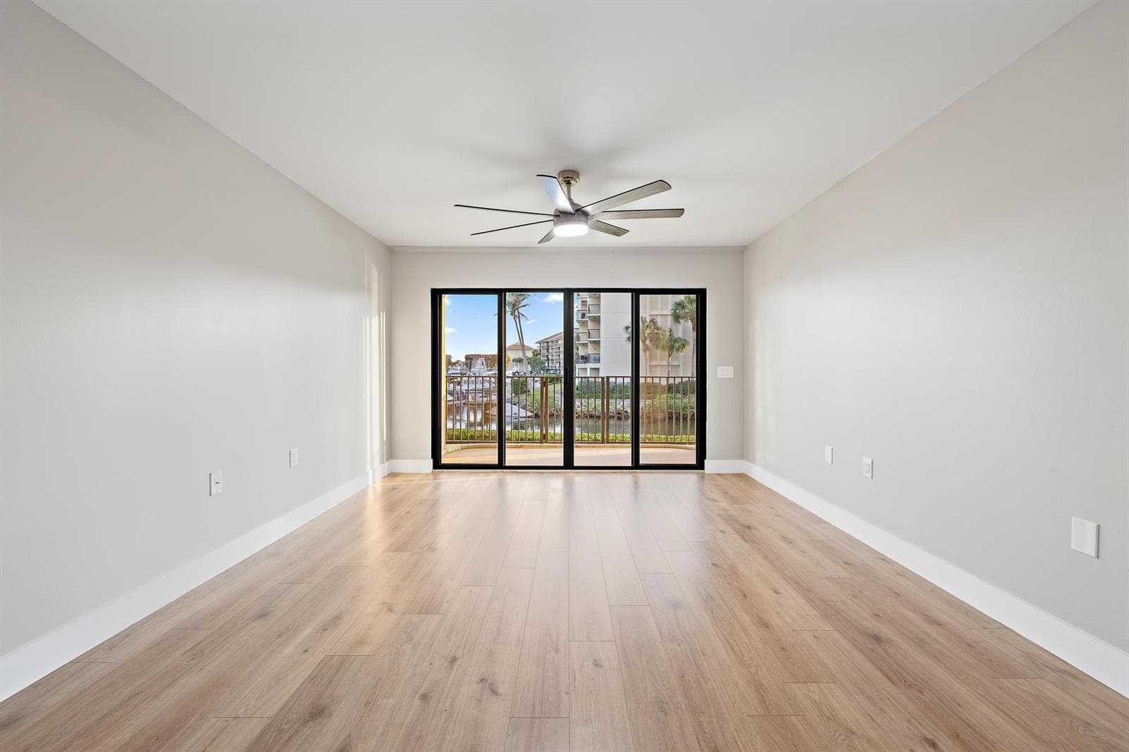 1601 Marina Isle Way 106 photo 8
