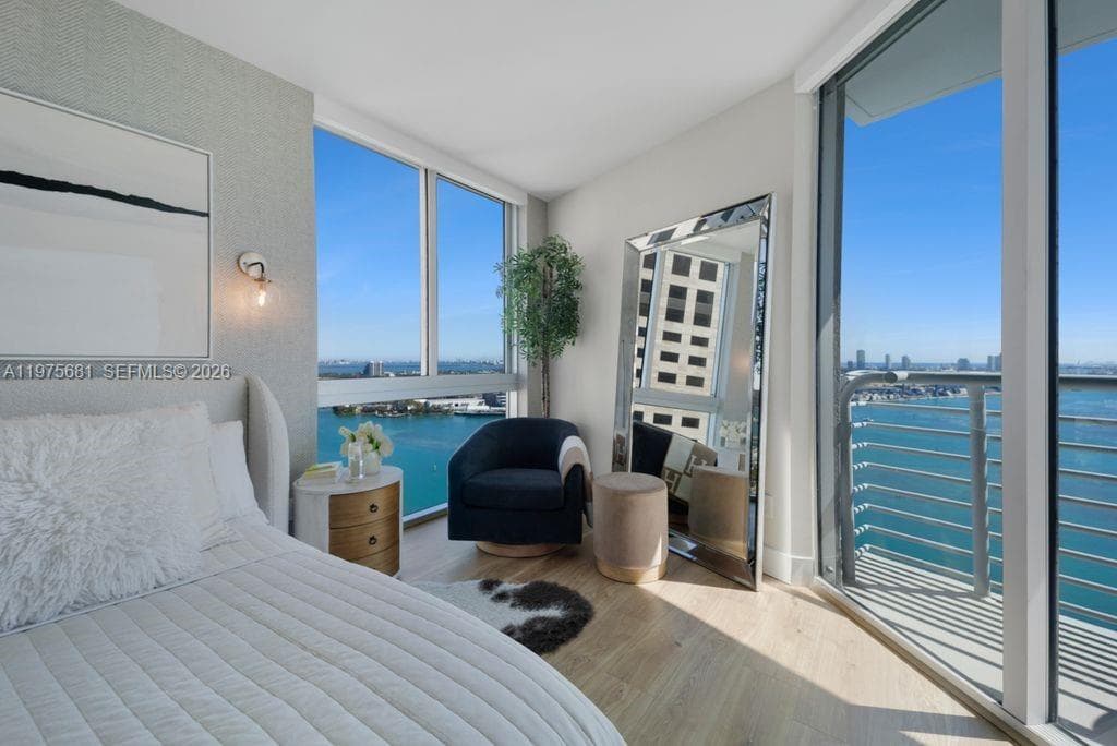 335 S Biscayne Blvd 3012 photo 15