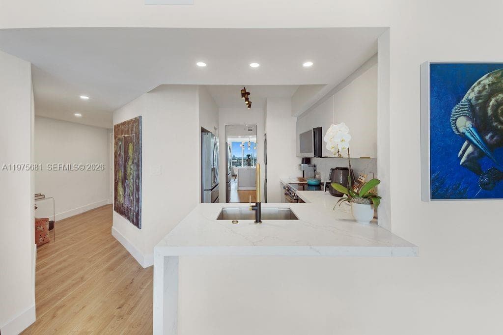 335 S Biscayne Blvd 3012 photo 8