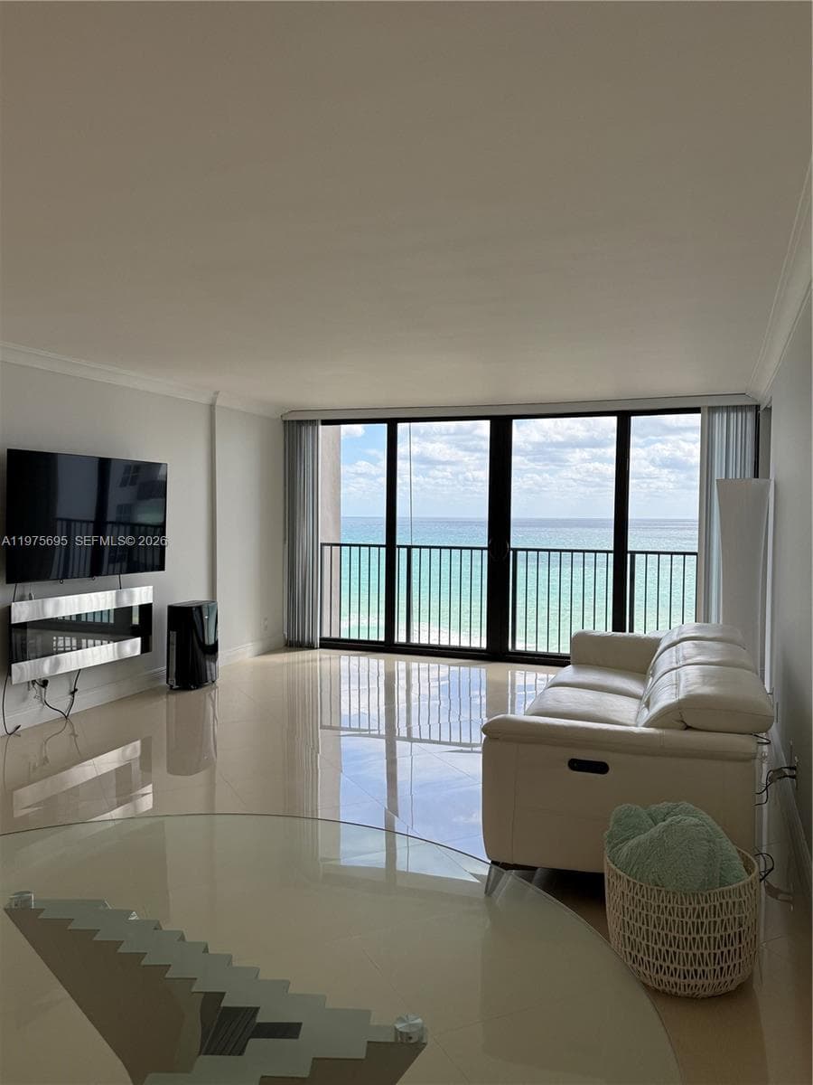 2101 Ocean Dr 1201 photo 6