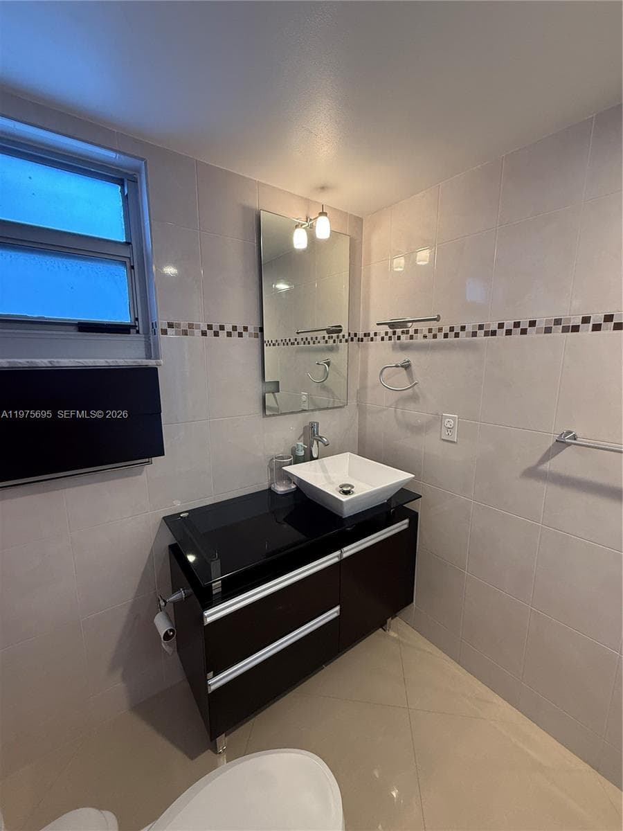2101 Ocean Dr 1201 photo 14