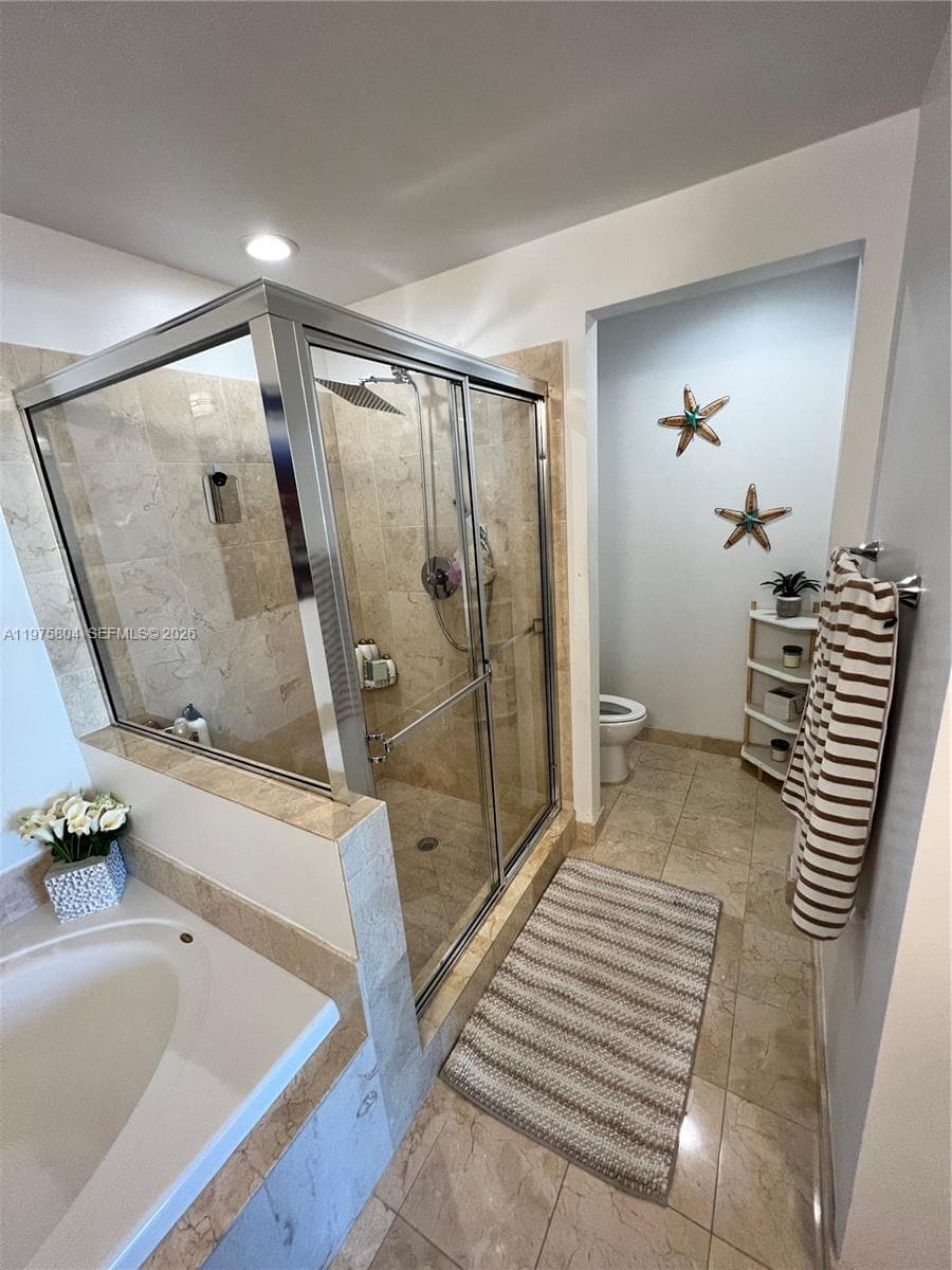 3330 NE 190th St 1212 photo 7