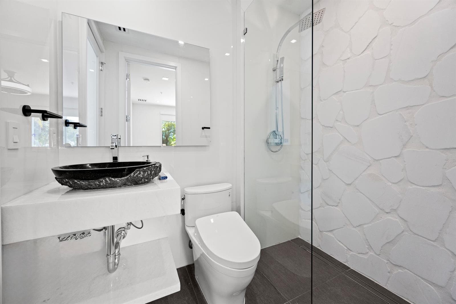 3055 Waterside Circle photo 15