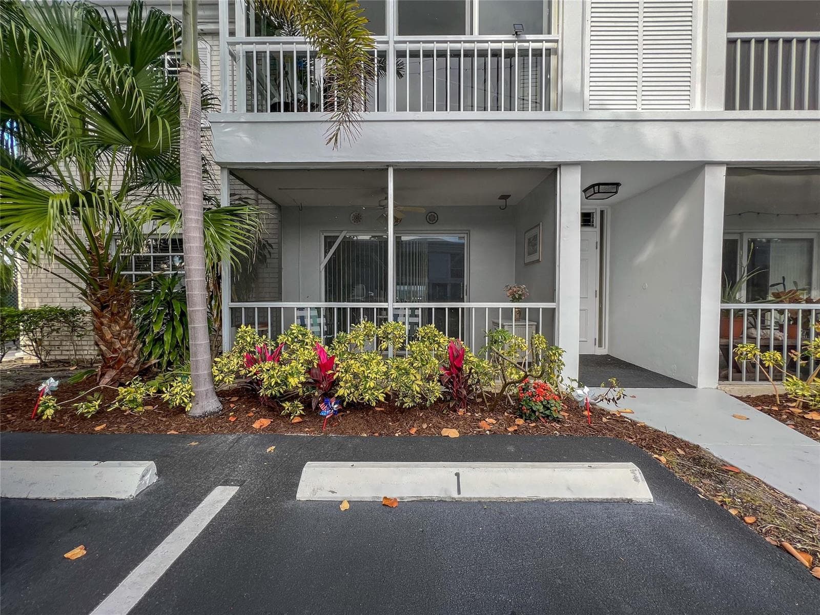 6239 Bay Club Drive 1 photo 3