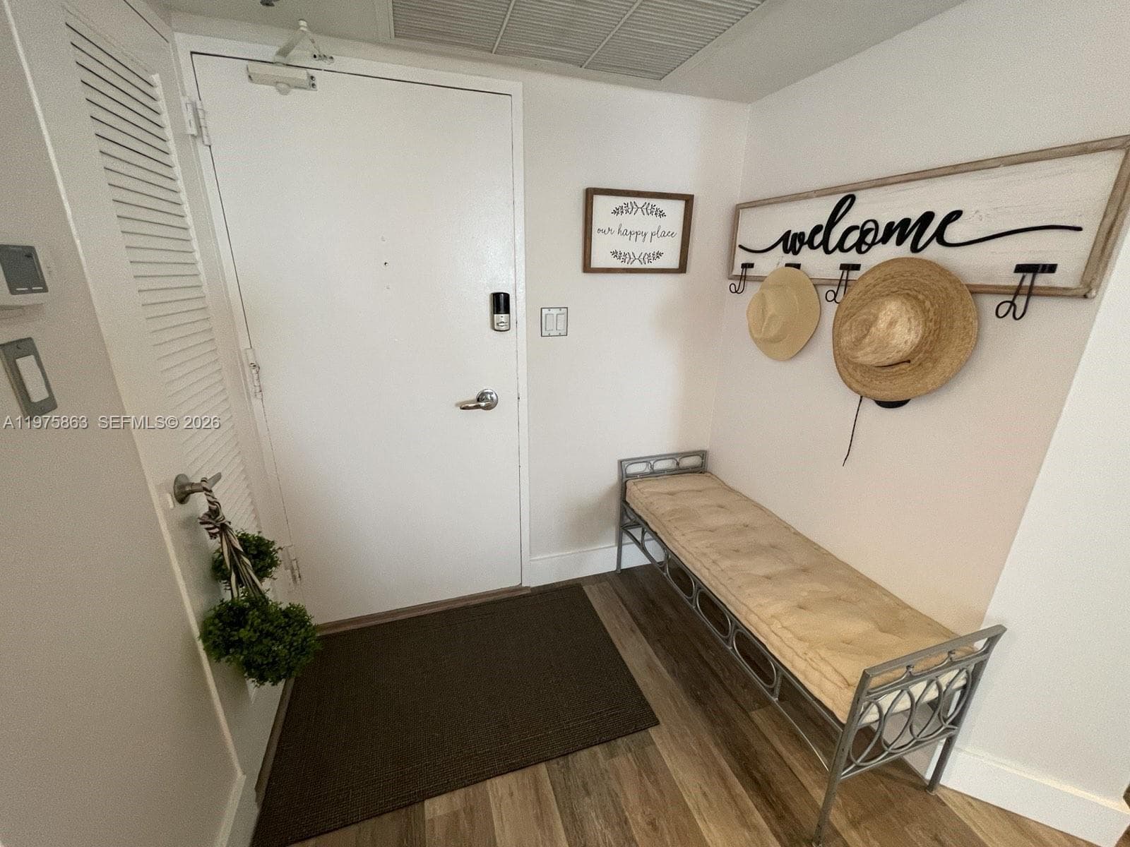 5161 Collins Ave 1012 photo 4