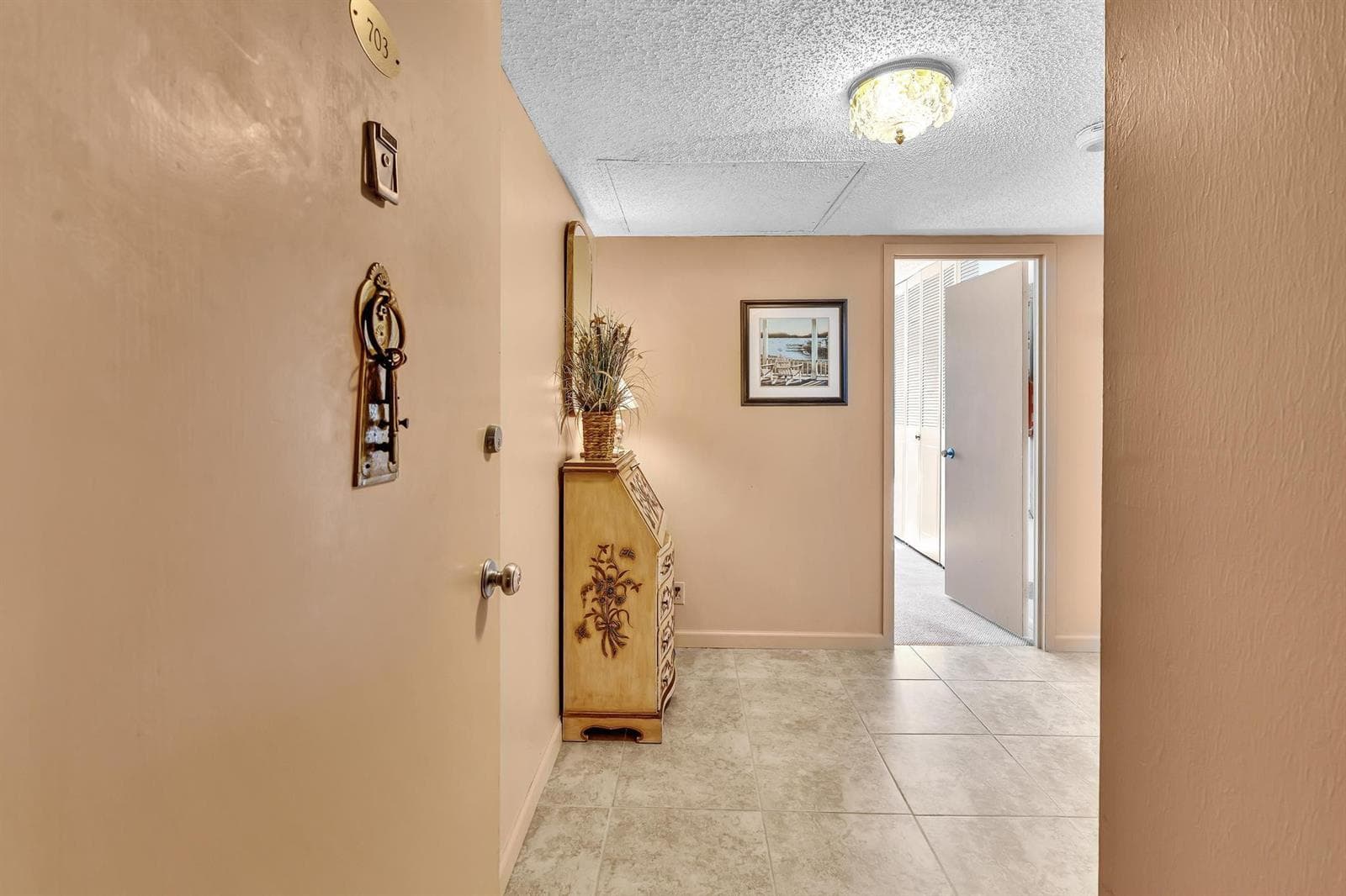 3233 NE 32nd Avenue 703 photo 4