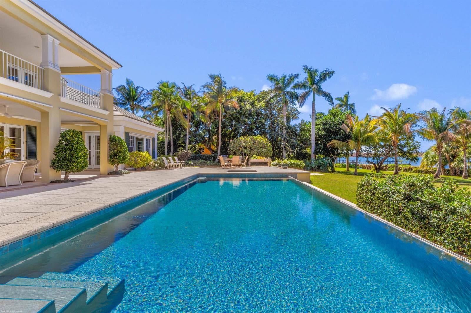 228 S Beach Road photo 5