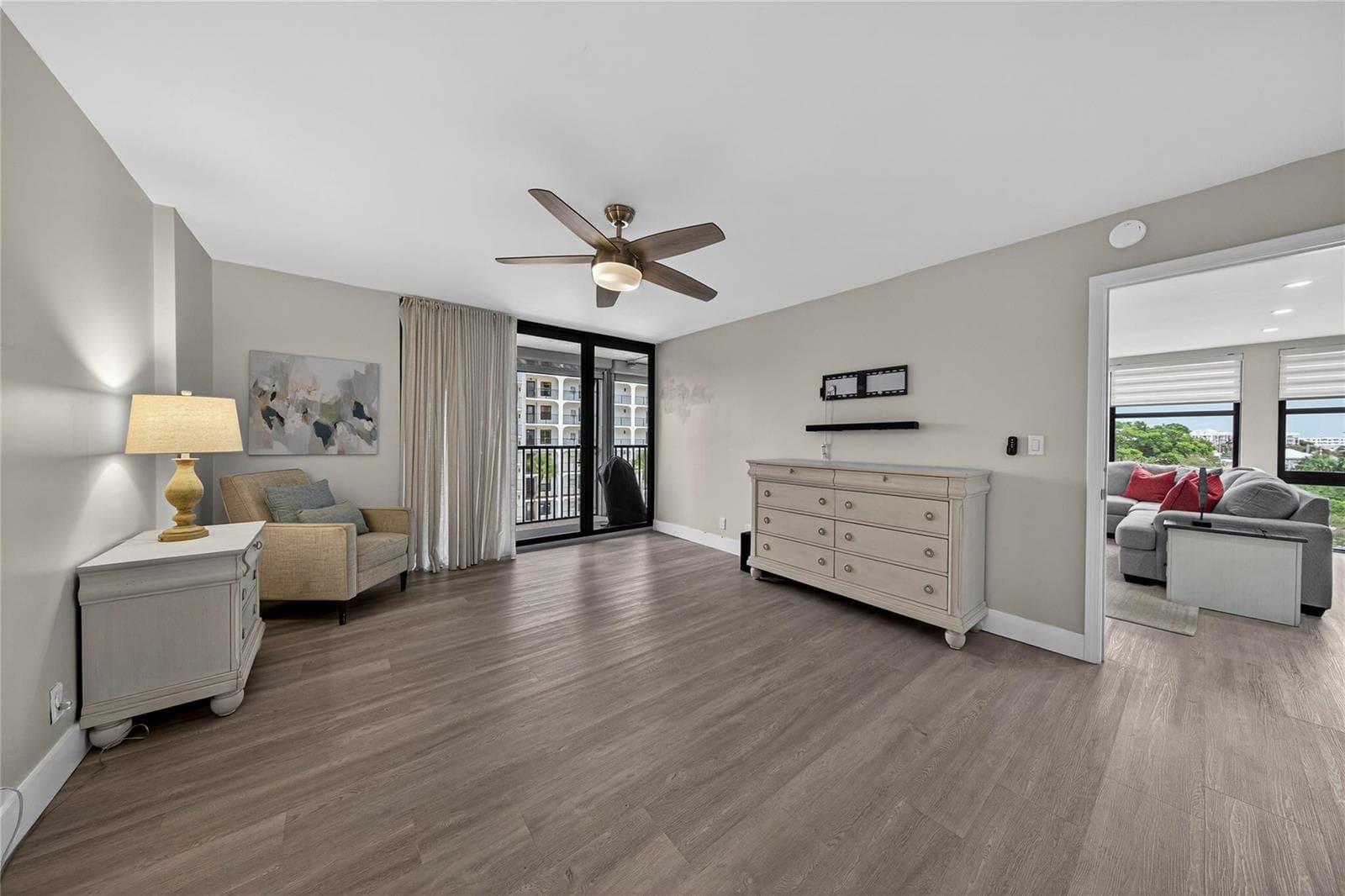 1629 Riverview Road 521 photo 7