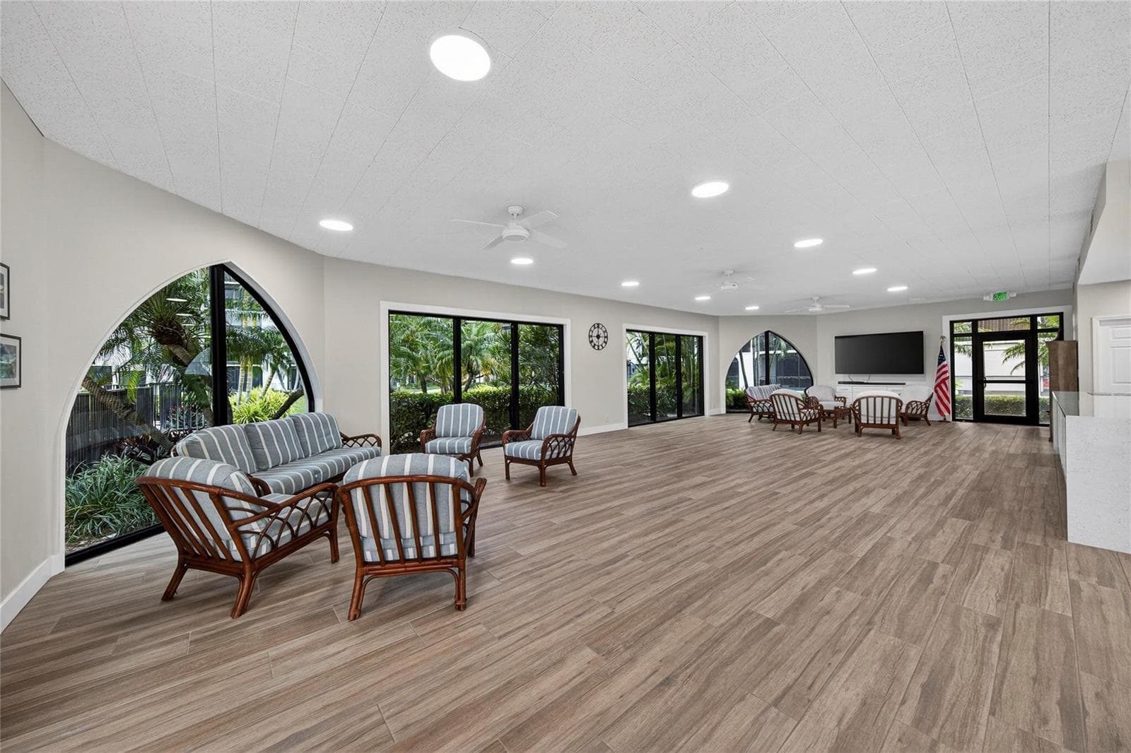 1629 Riverview Road 521 photo 20