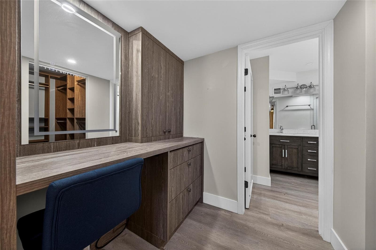 1629 Riverview Road 521 photo 8