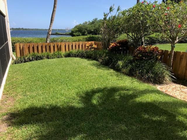 1640 Twelve Oaks Way 101 photo 15
