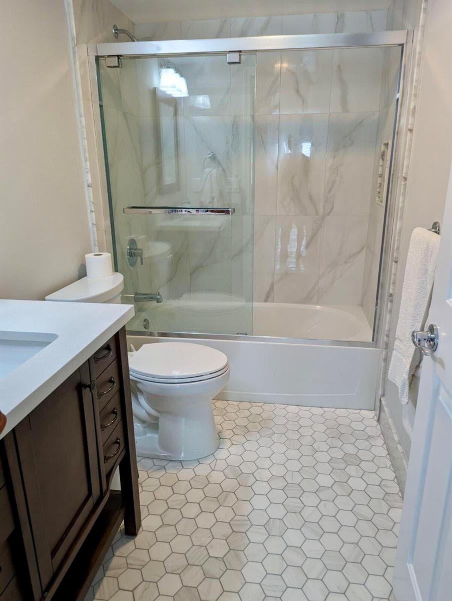 1640 Twelve Oaks Way 101 photo 19