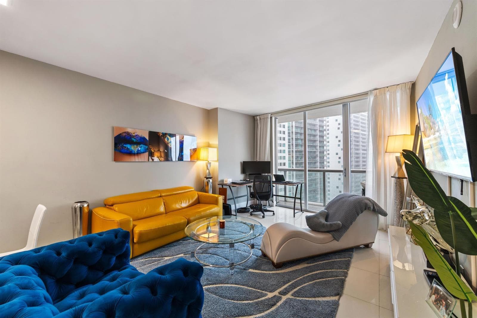 485 Brickell Avenue 2506 photo 9