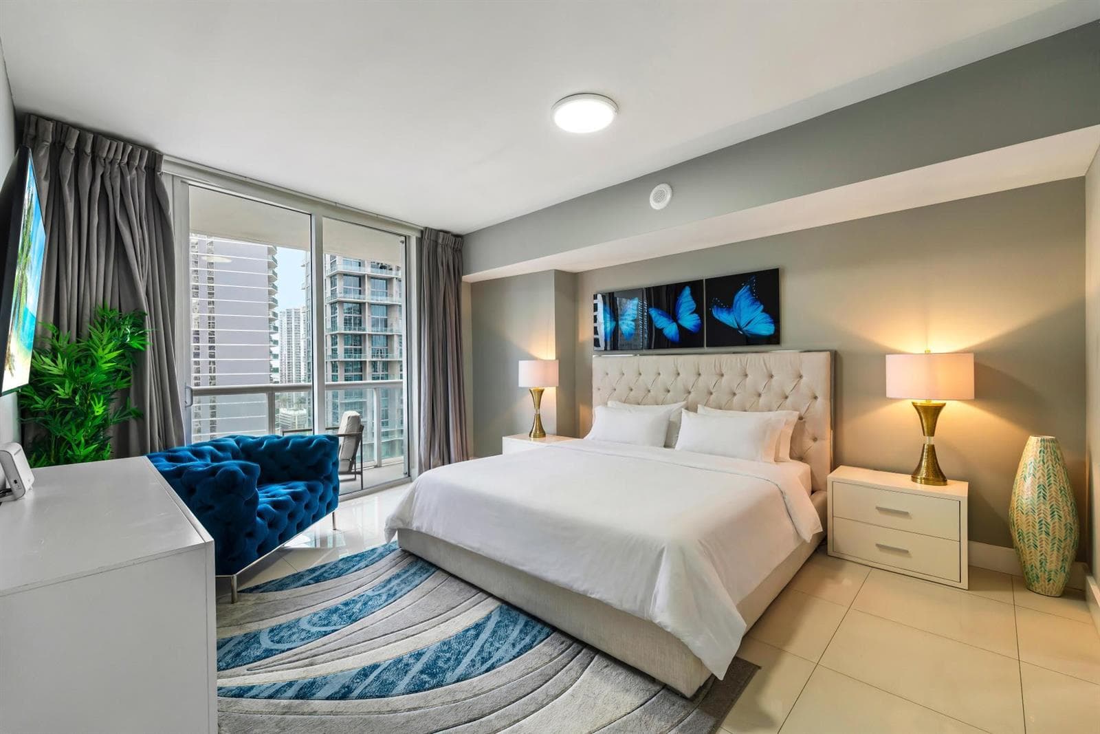485 Brickell Avenue 2506 photo 18