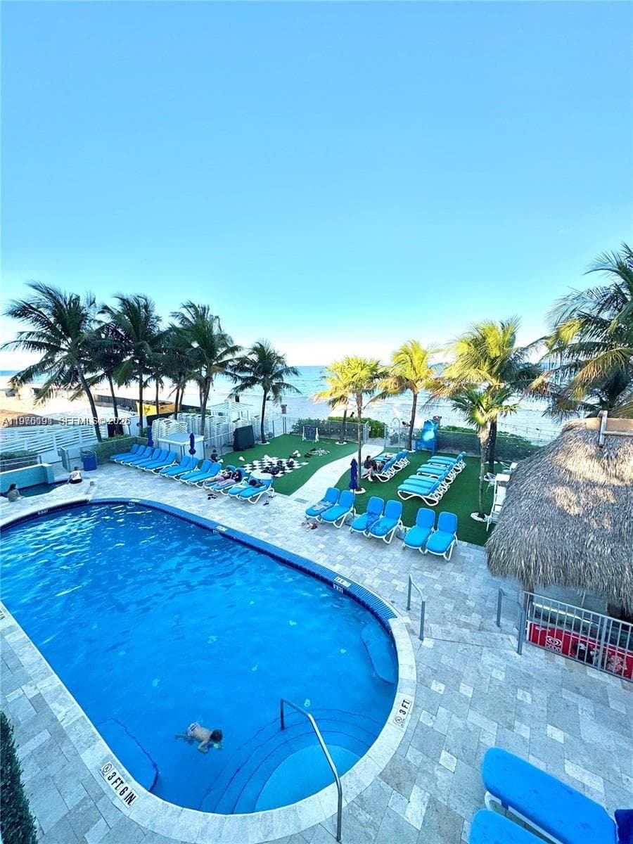 18683 COLLINS AV 2306 photo 4