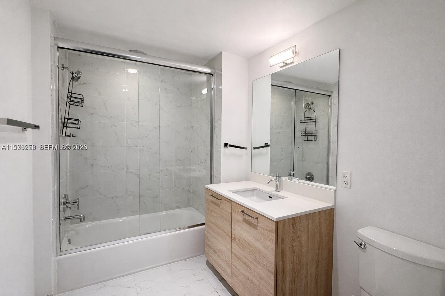 16385 Biscayne Blvd 1102 photo 20