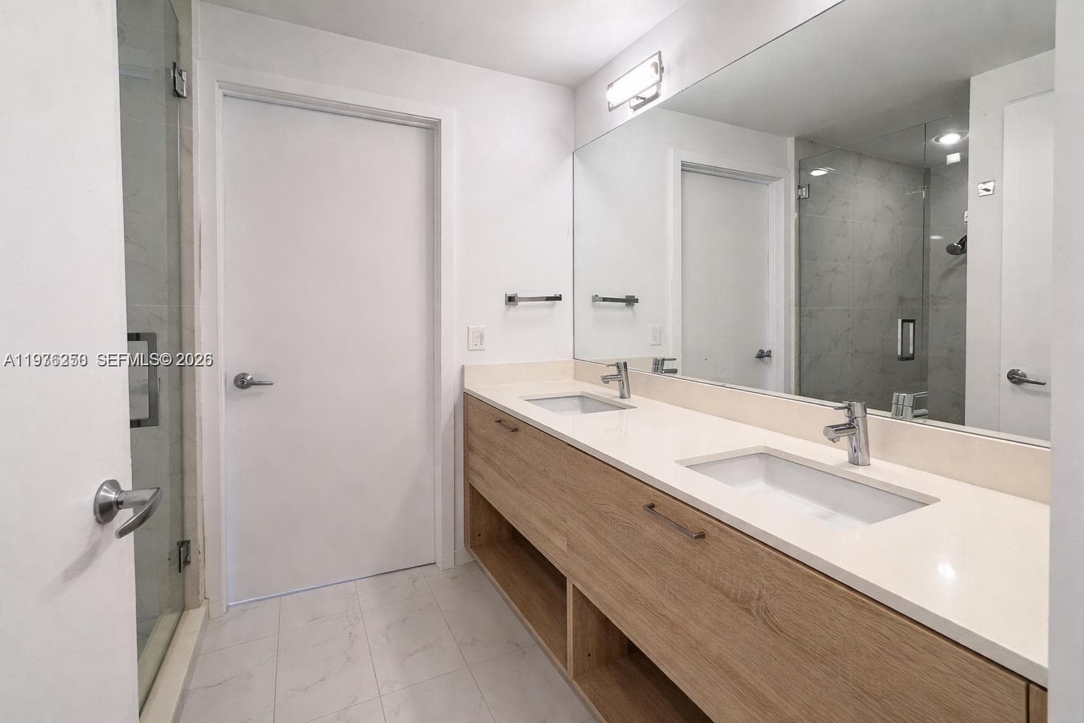 16385 Biscayne Blvd 1102 photo 14