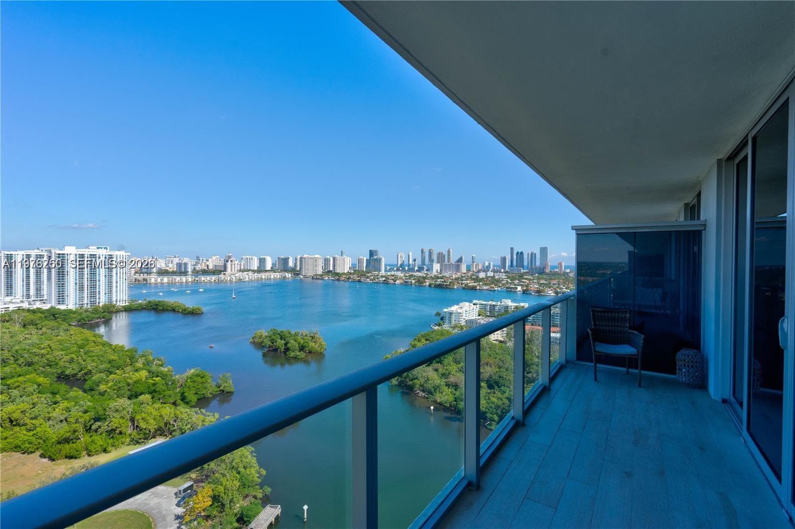 16385 Biscayne Blvd 1102 photo 15