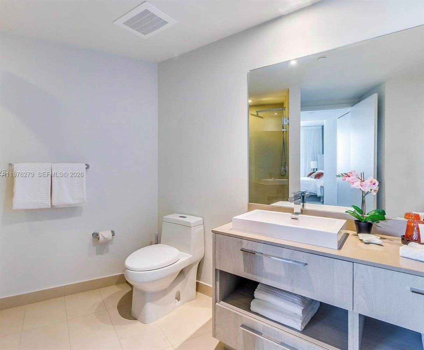 4111 S Ocean Dr 3704 photo 18