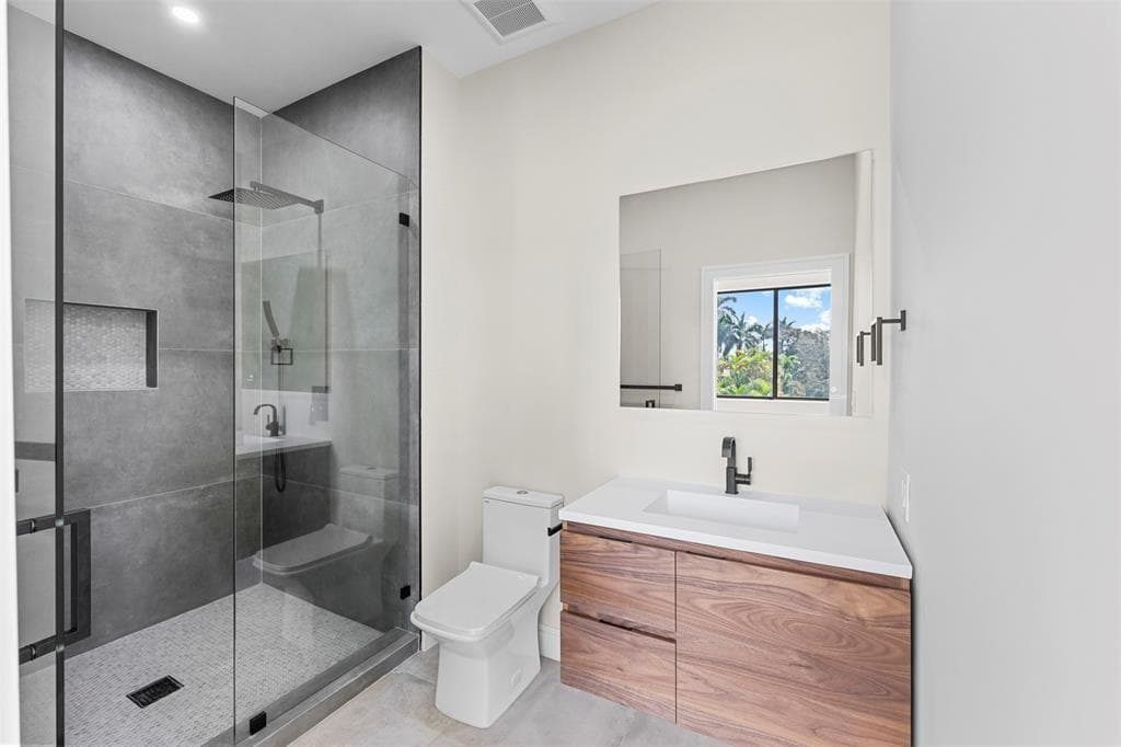 1212 Avocado Isle photo 22