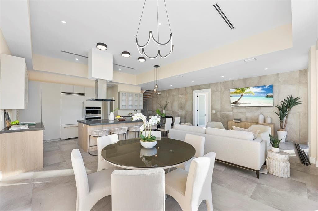 1212 Avocado Isle photo 7