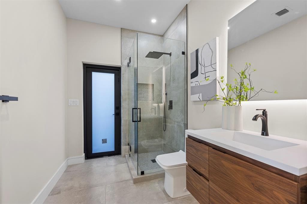 1212 Avocado Isle photo 20