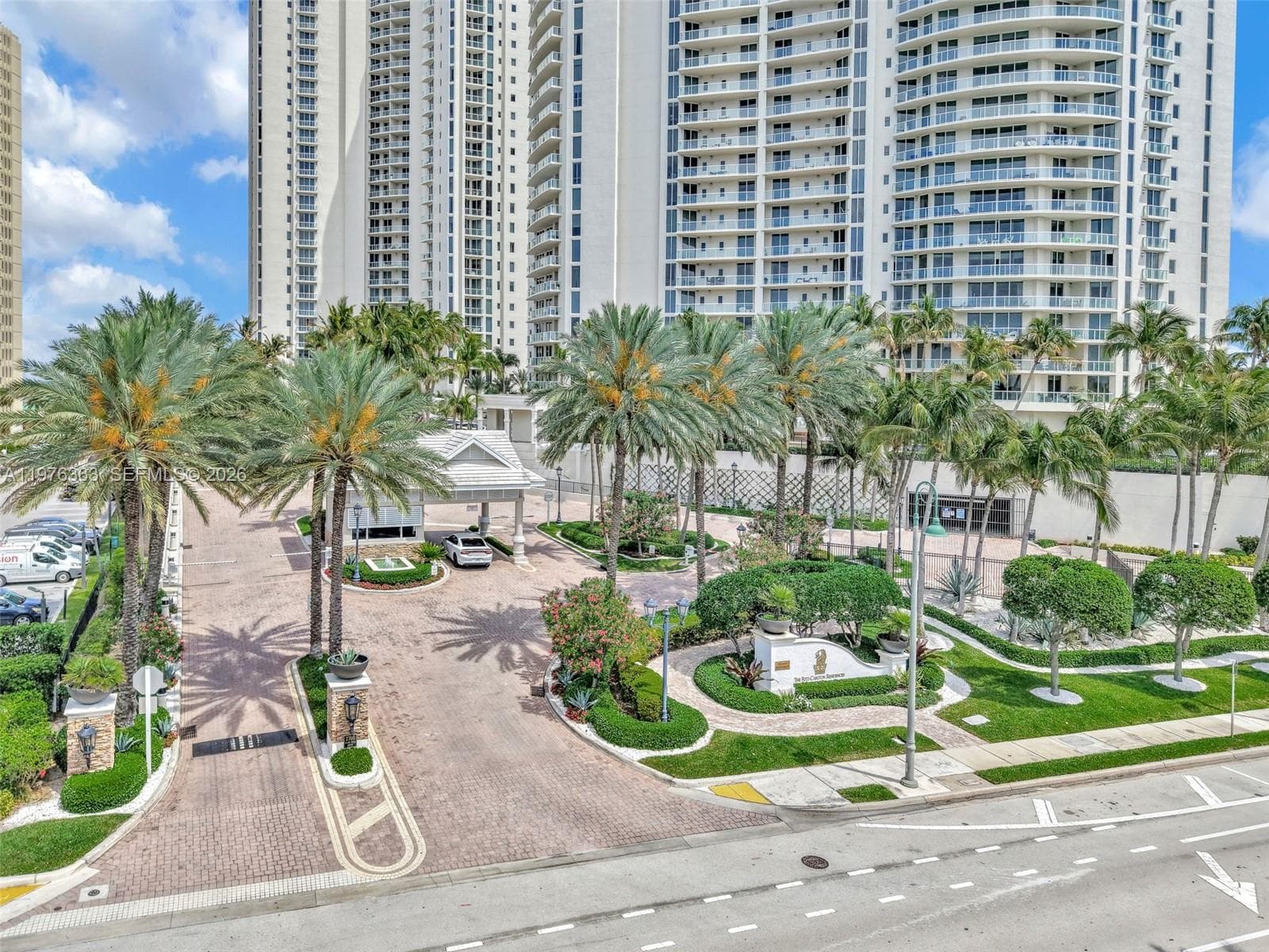 2700 N Ocean Drive 902B photo 6