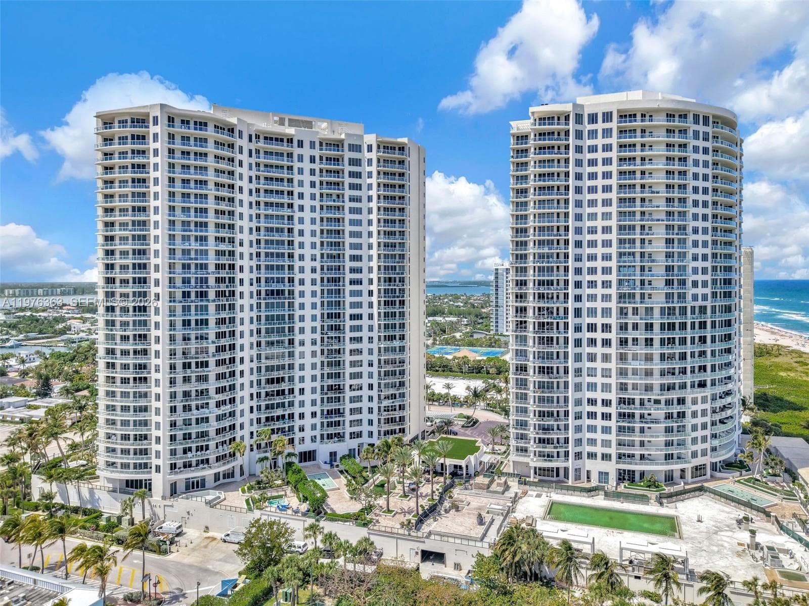 2700 N Ocean Drive 902B photo 3