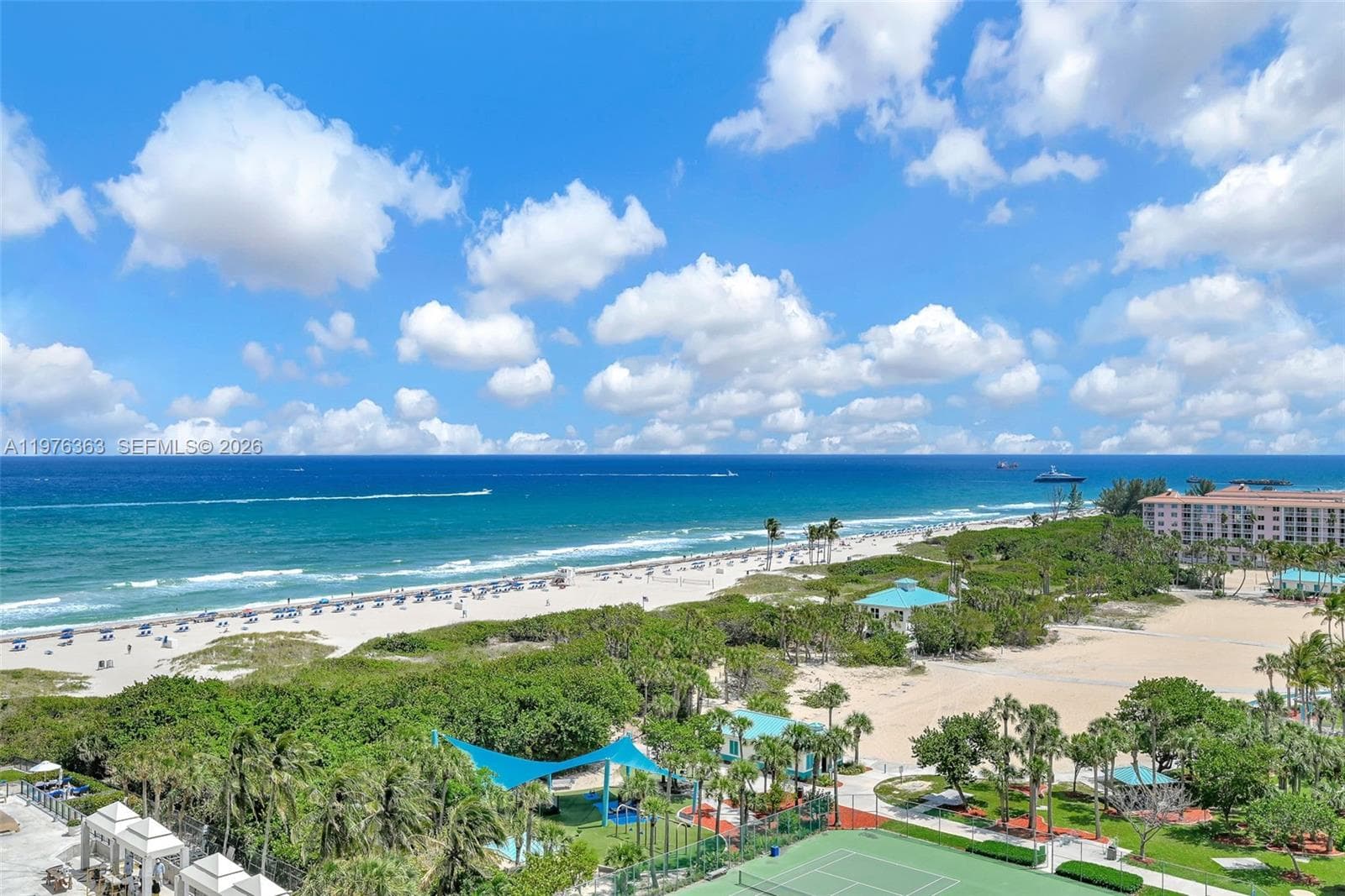 2700 N Ocean Drive 902B photo 1