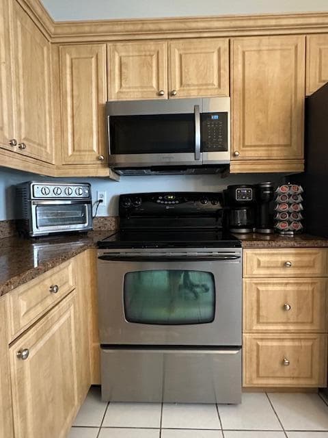 8025 Whispering Palm Drive photo 10