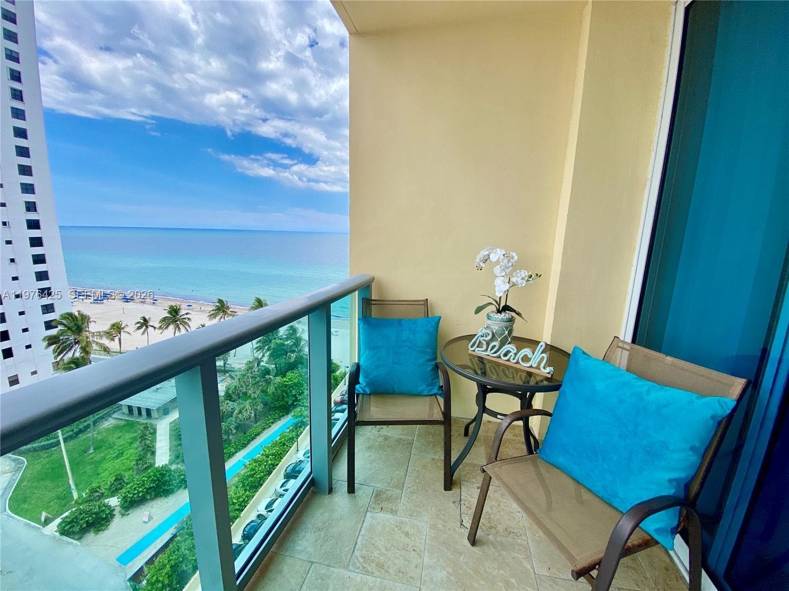 2501 Ocean Dr 1104 photo 3