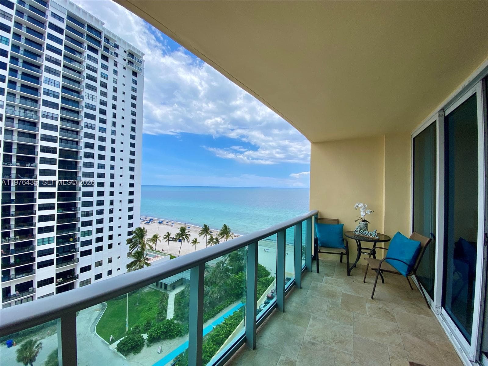 2501 Ocean Dr 1104 photo 2