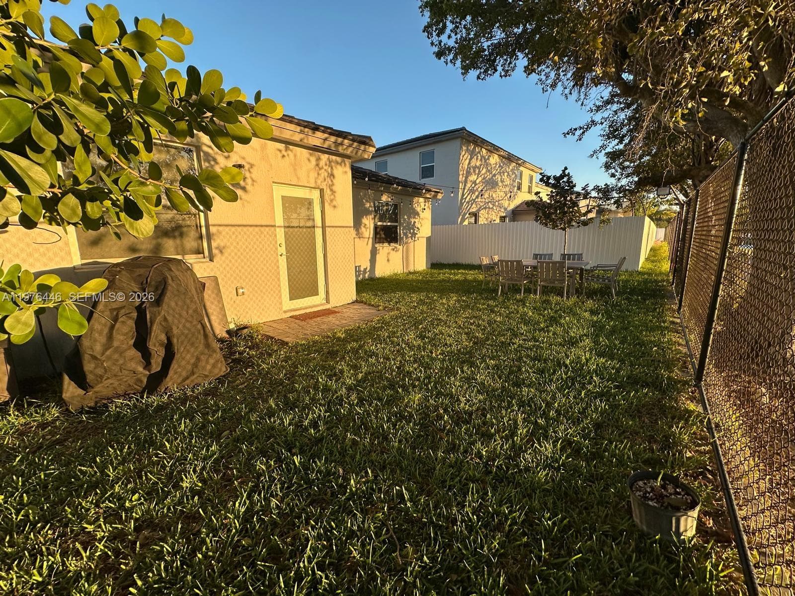 18576 SW 136th Ct photo 7