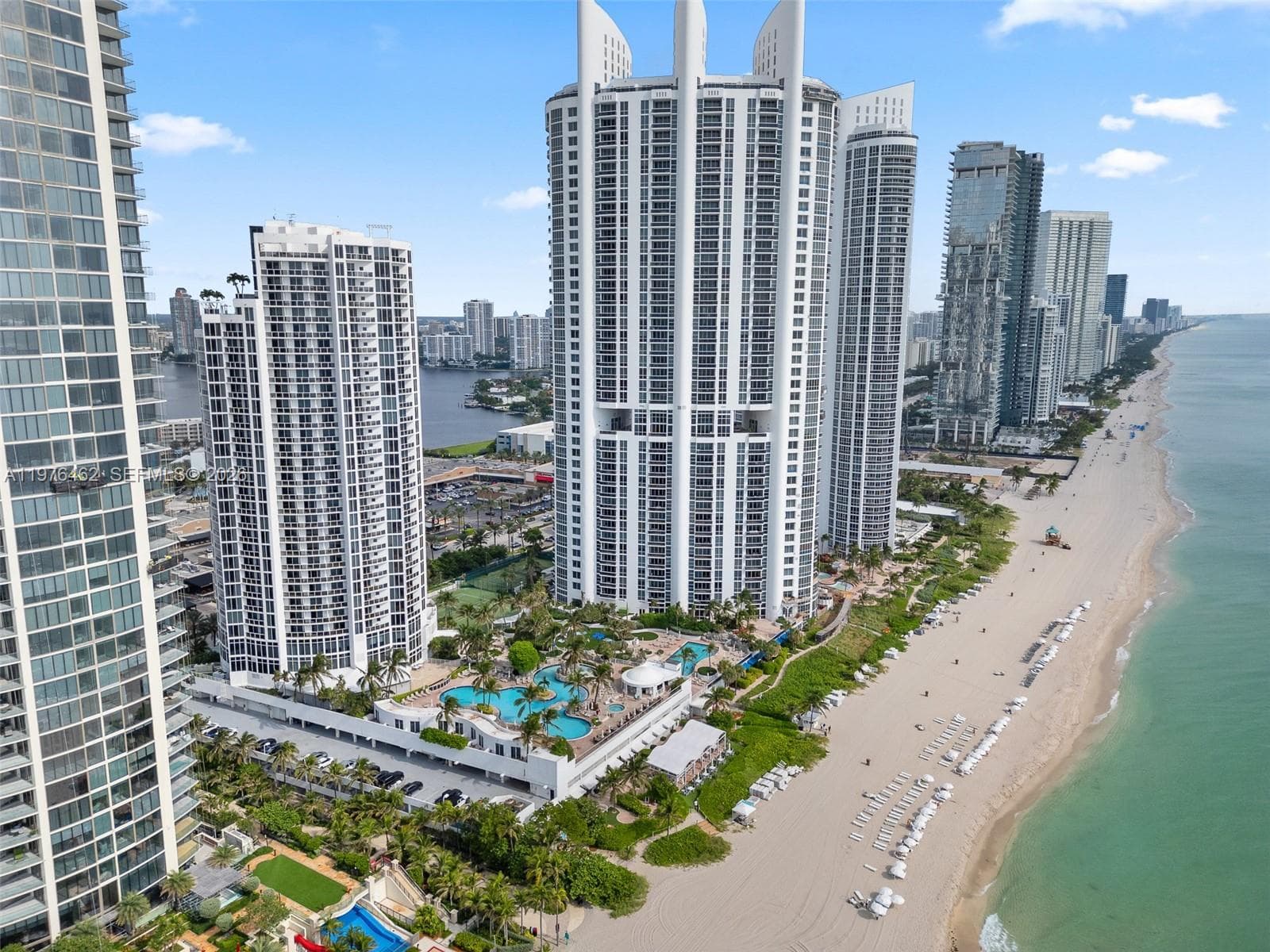 18001 Collins Ave 2001 photo 22