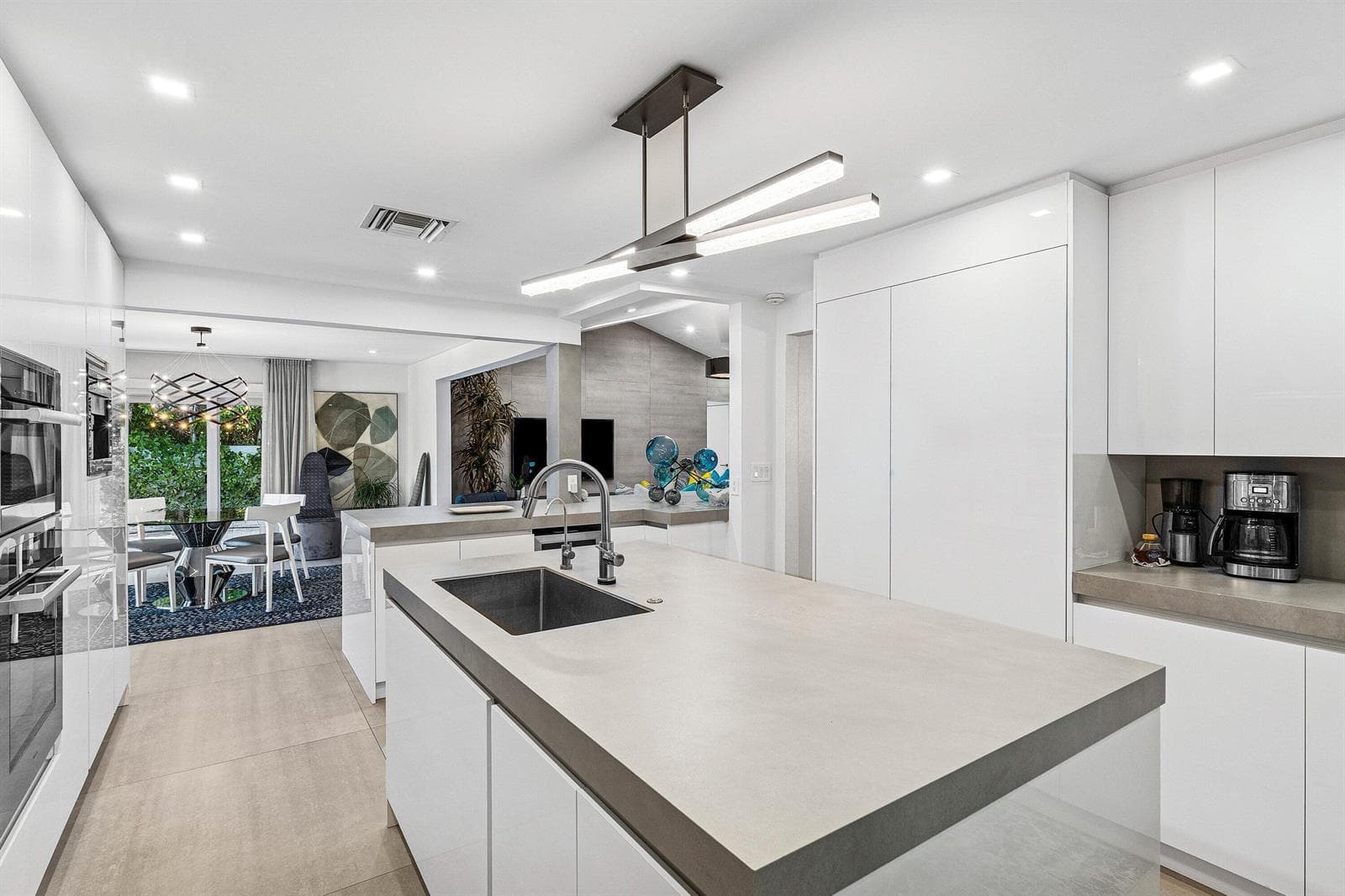 820 N Atlantic Drive photo 9