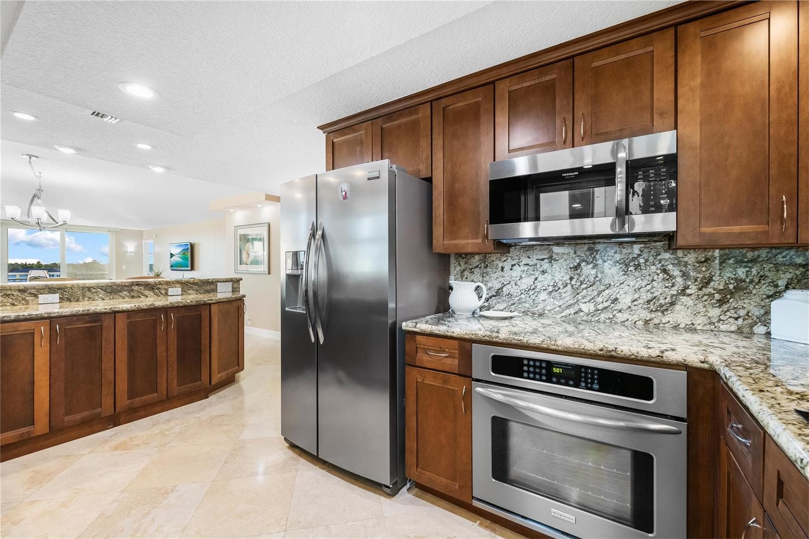 511 Bayshore Drive 501 photo 6