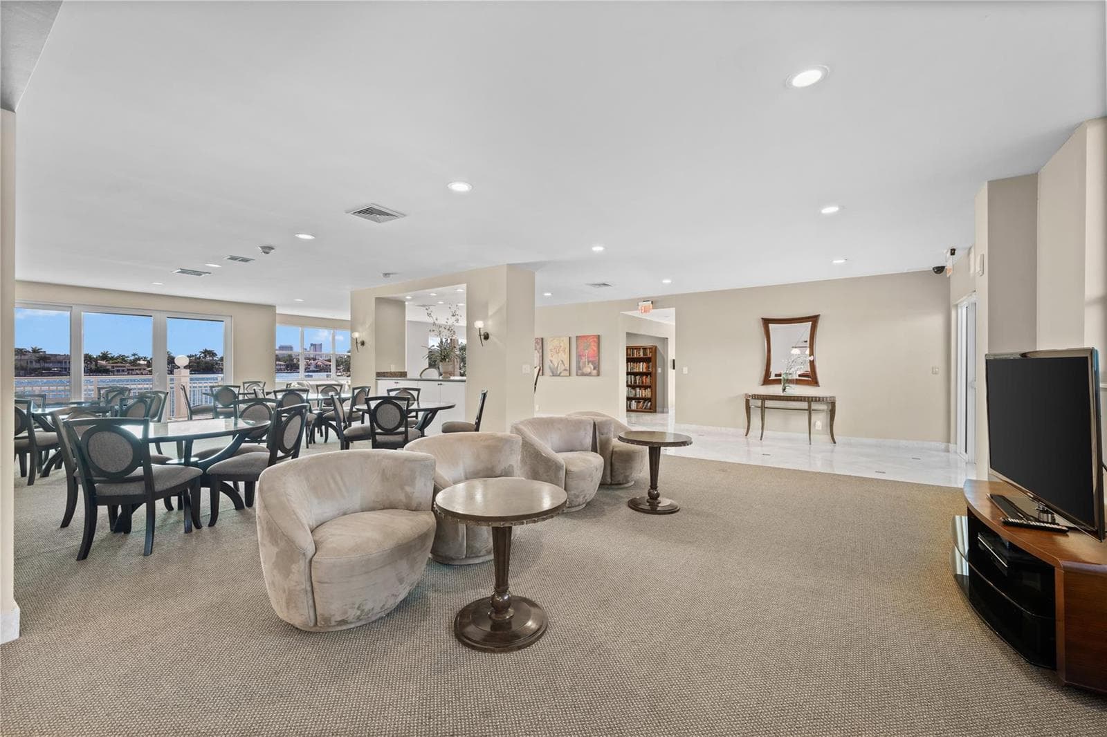 511 Bayshore Drive 501 photo 20