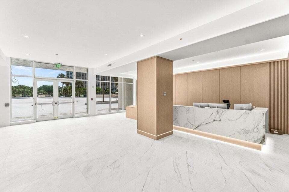 4201 N Ocean Boulevard 1705 photo 2