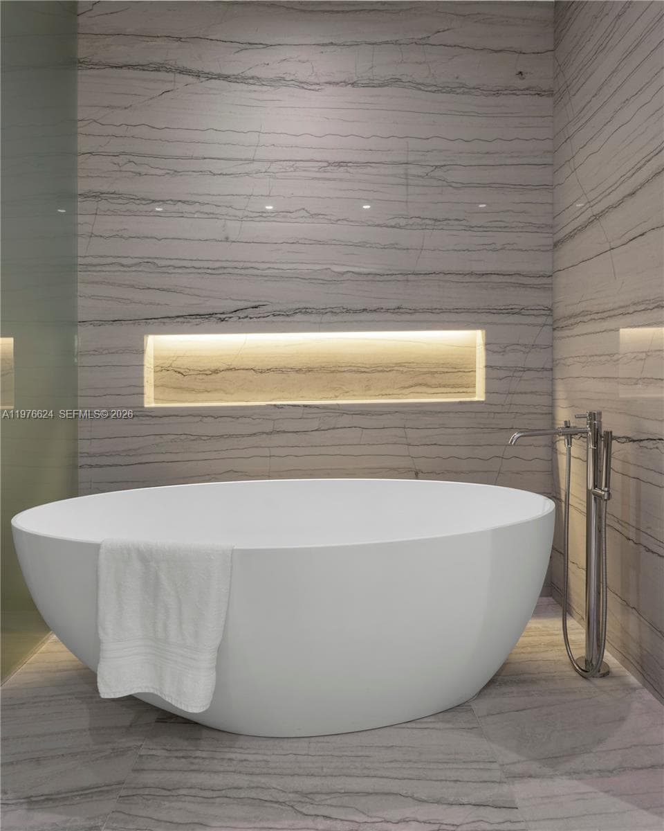 8701 Collins Ave 604 photo 18