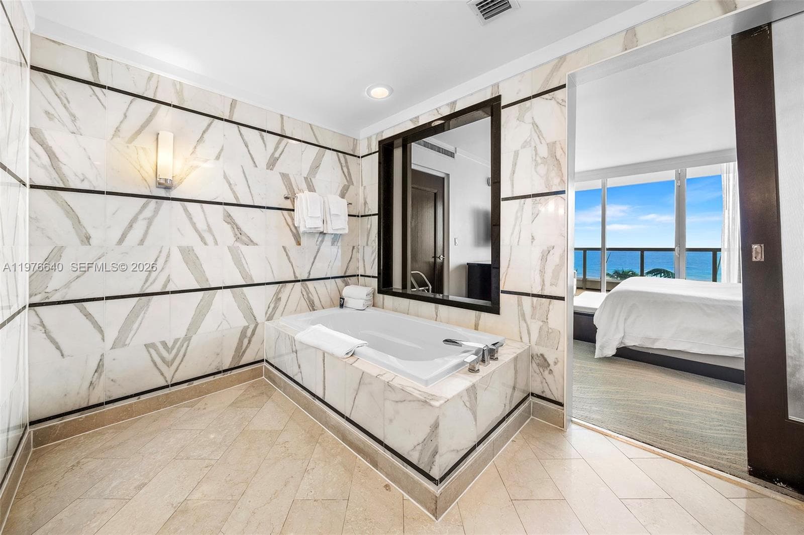 4391 Collins Ave 410 photo 18