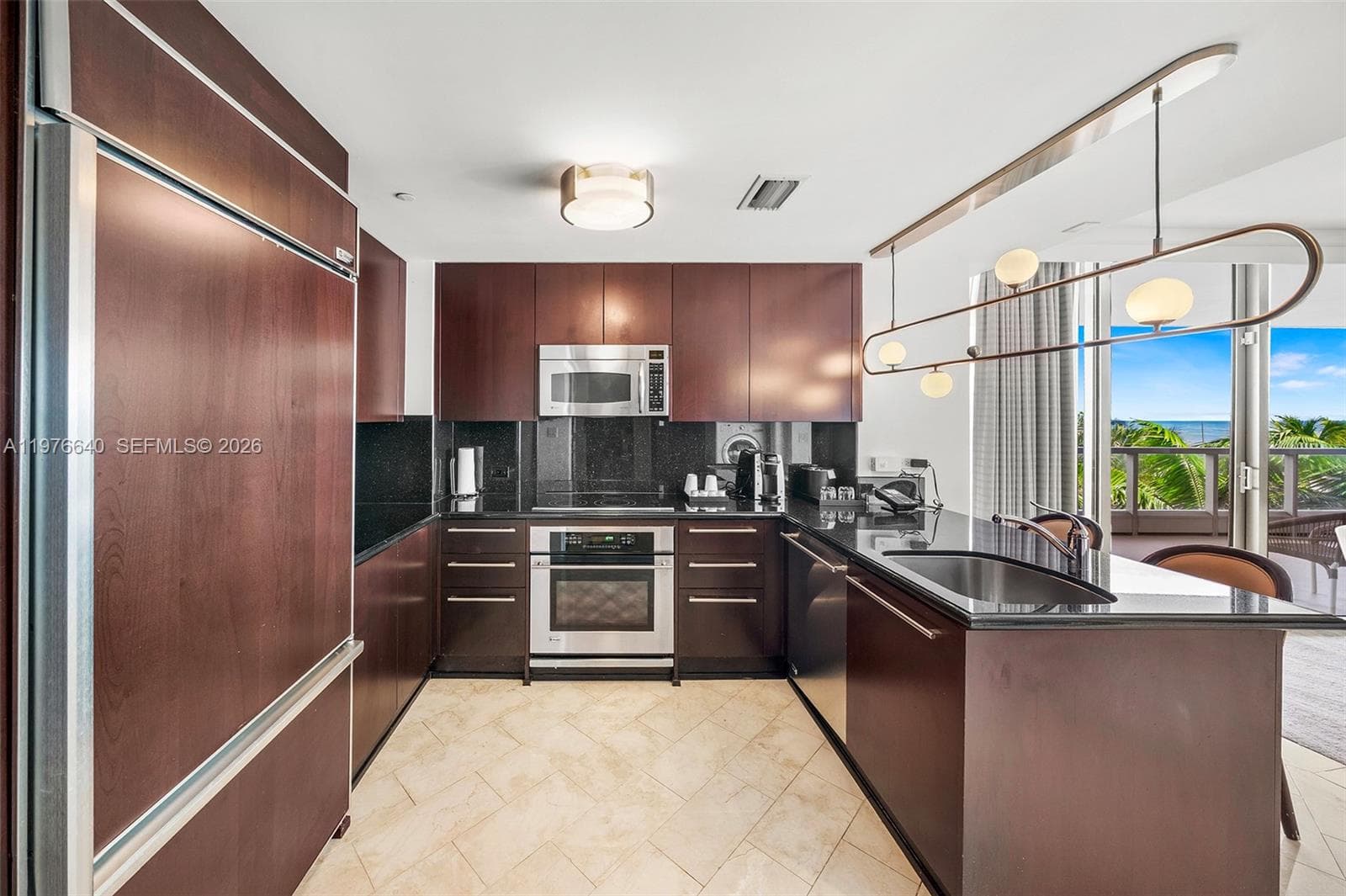 4391 Collins Ave 410 photo 8