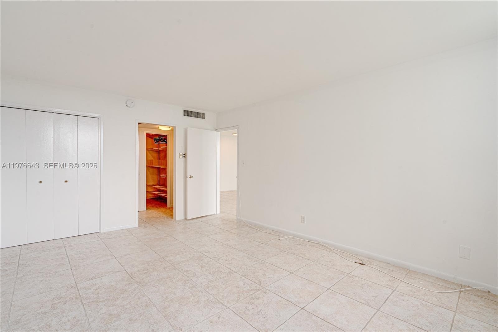 5161 Collins Ave 516 photo 16