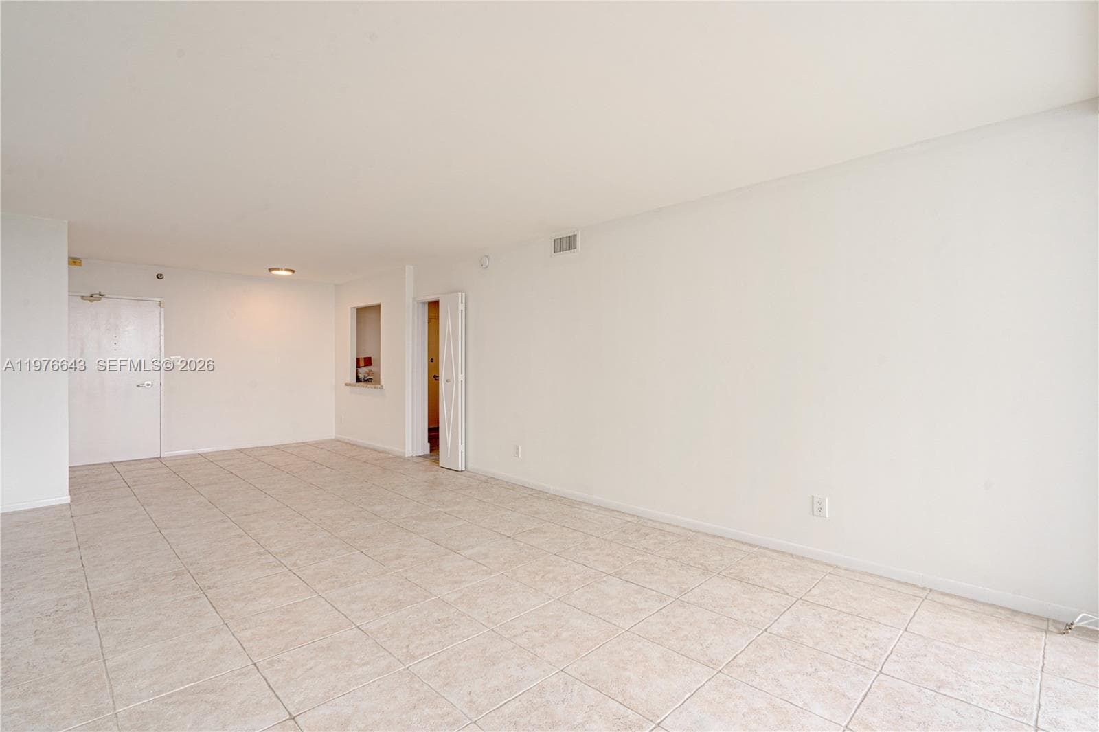 5161 Collins Ave 516 photo 12