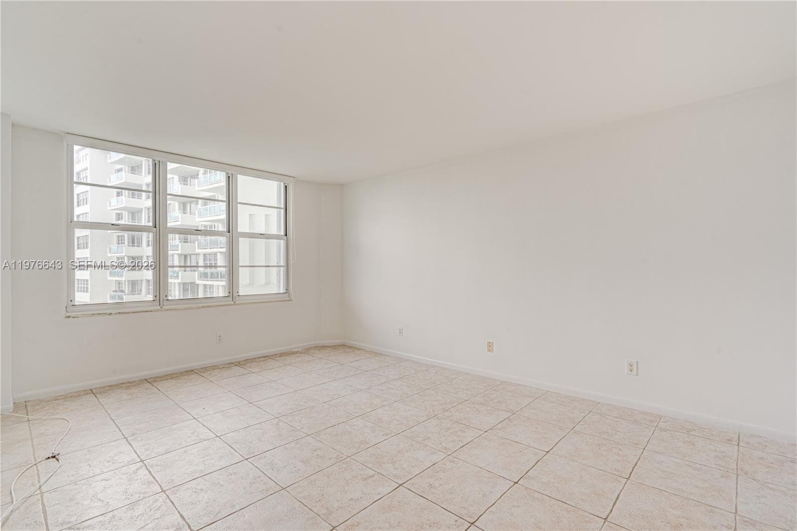 5161 Collins Ave 516 photo 14