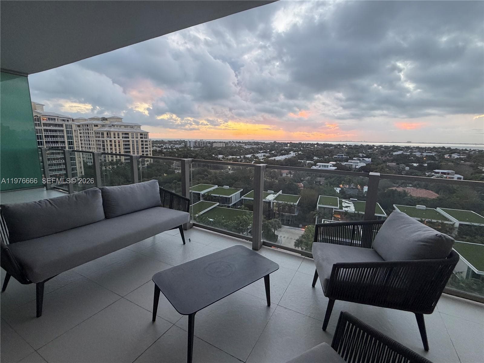 350 Ocean Dr 1105N photo 2