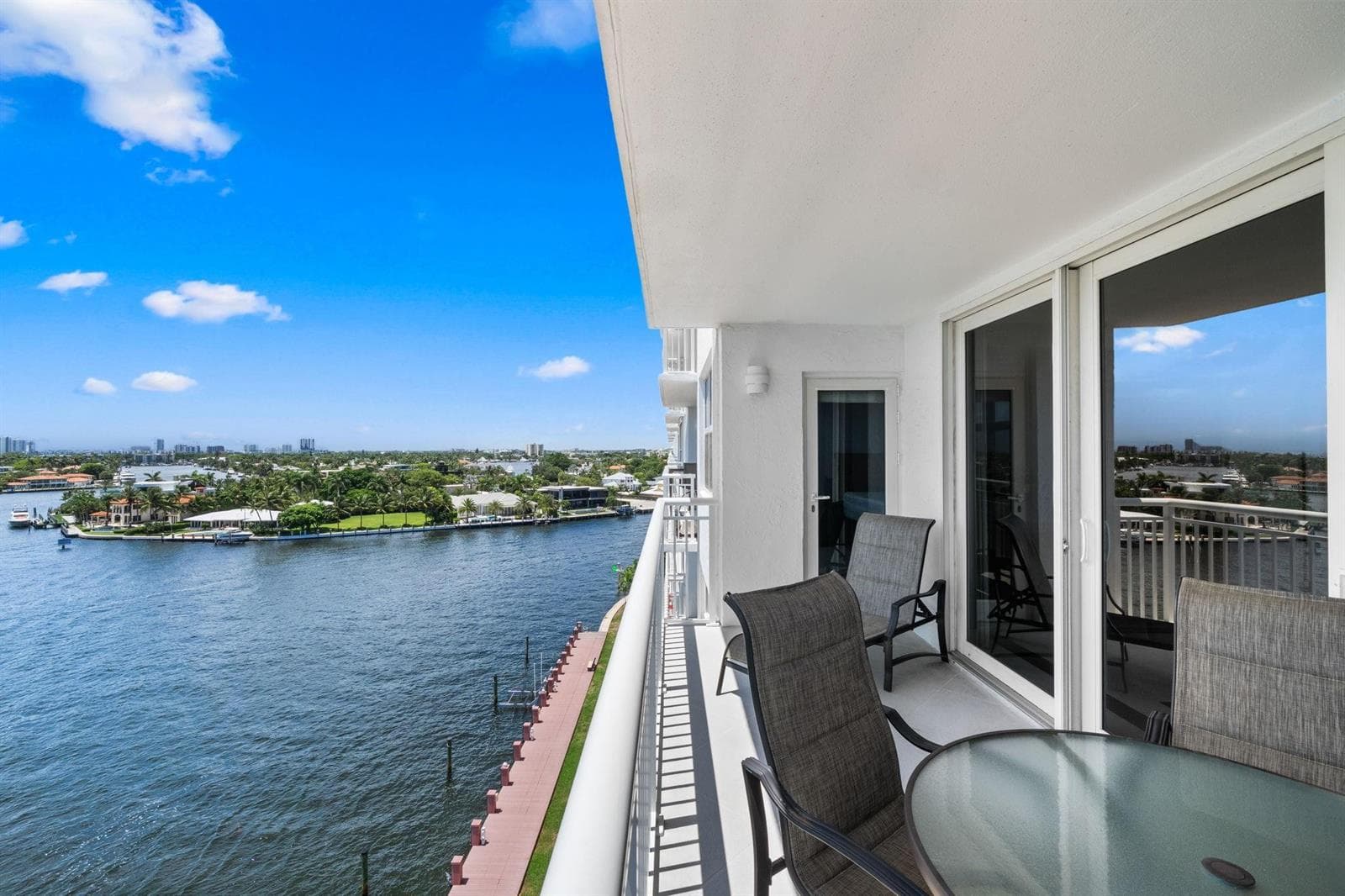 511 Bayshore Drive 904 photo 23