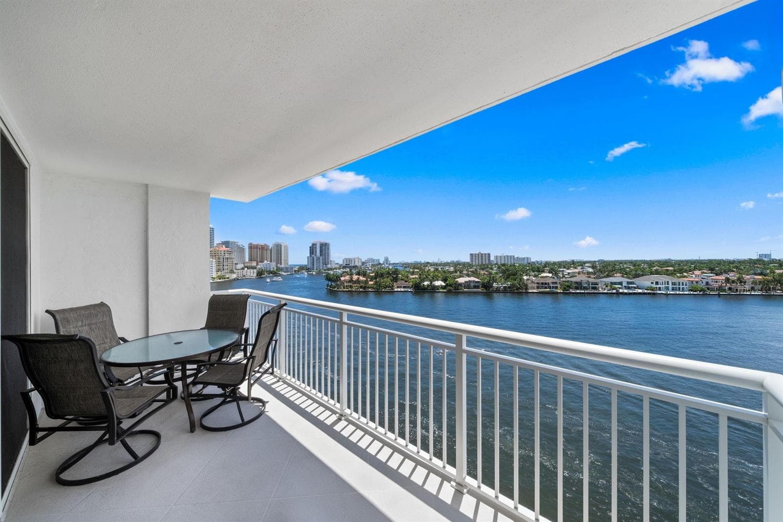 511 Bayshore Drive 904 photo 22