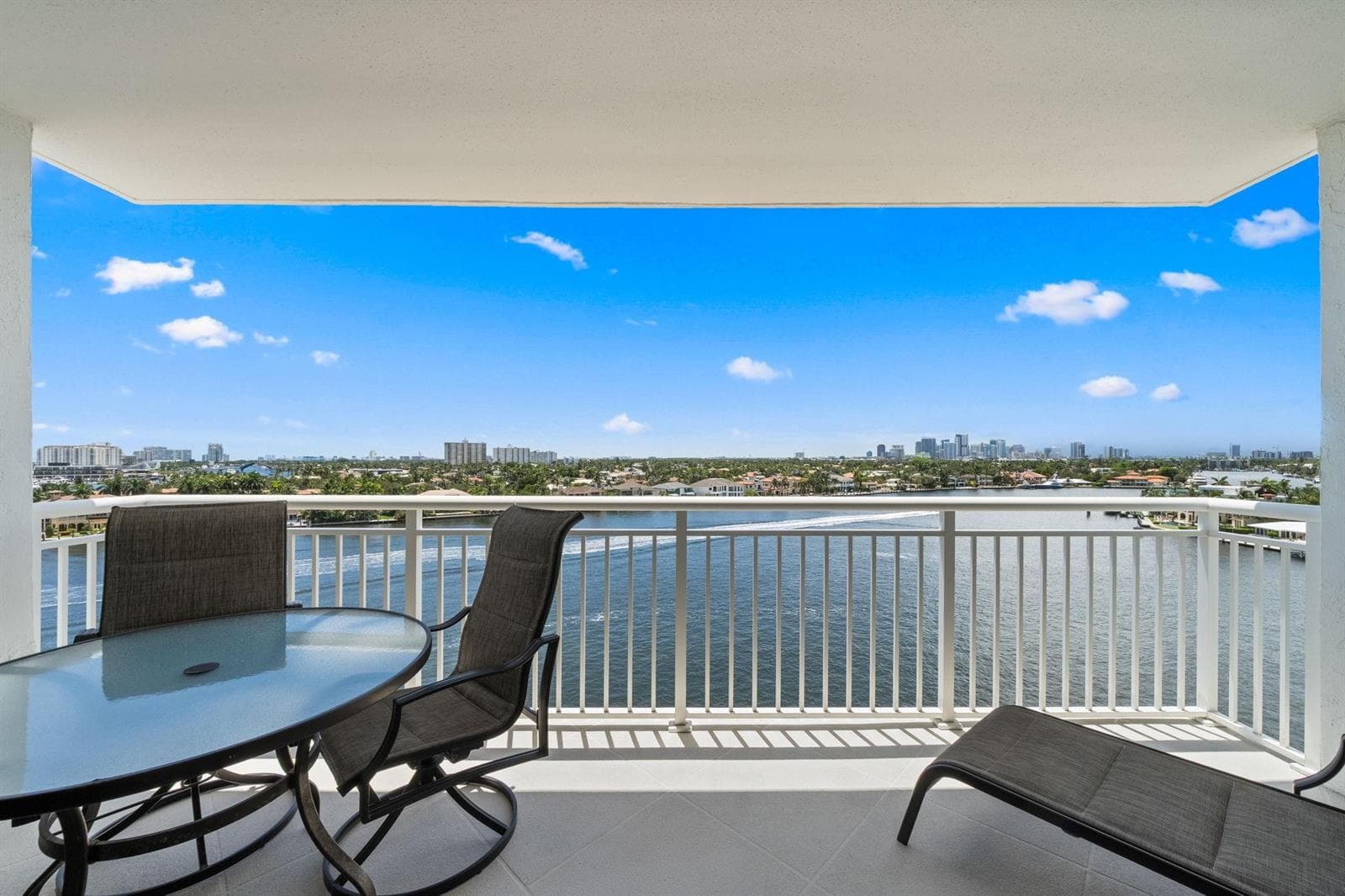 511 Bayshore Drive 904 photo 25